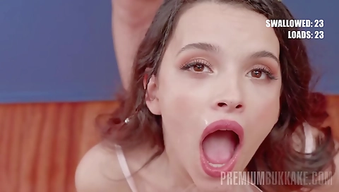 Sexy babe with big tits gets fucked