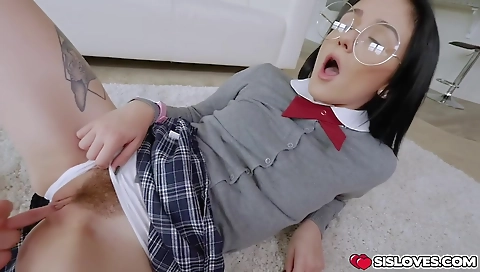 Matured bundlez colos her sexy feet