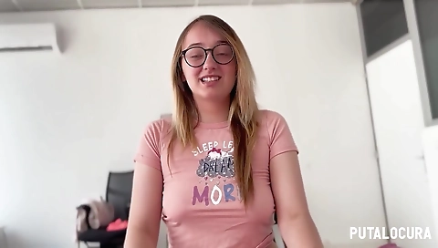 Super sexy girl enjoys sucking and fucking