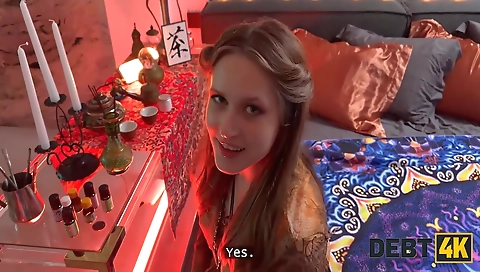 Ta requirann infoecing her boyfriend