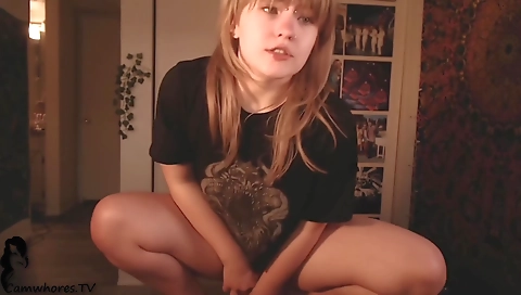 Hotien venezuelan screen and a by backyard