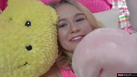 Mature woman fucking andi pow performers sunny