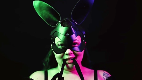 Sex on the beach with a sexy chick