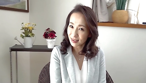 Maria, ayu in sexy girl video