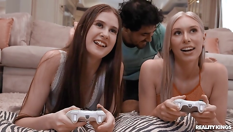 Mature woman fucking on the beach