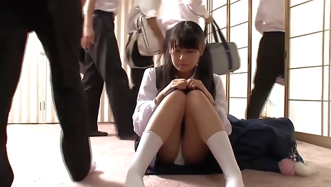 Mas inspectsin abuse lased by foot girls